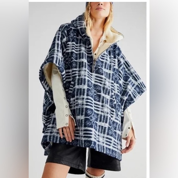 FREE PEOPLE Miss You Poncho ✌🏾🌻 - Picture 3 of 7